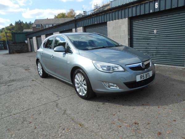 Vauxhall Astra 2.0 CDTi Auto Elite